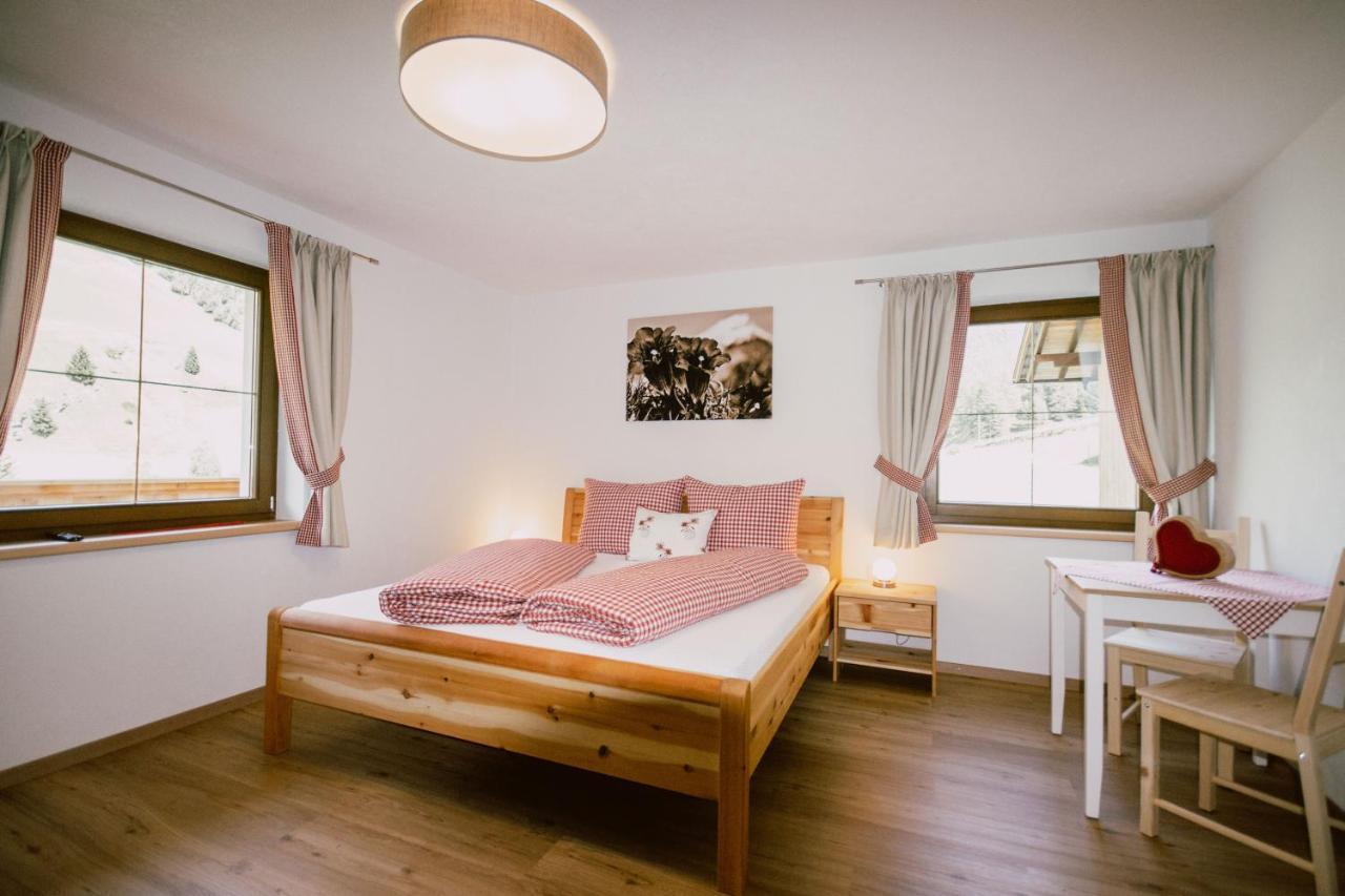 Nedererhof - Gemutliche Zimmer Mit Gemeinschaftskuche Ausserschmirn Kültér fotó